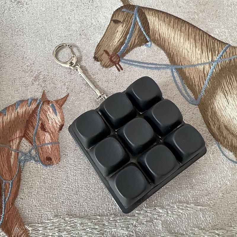 9 Keys Keyboard Fidget Keychain Antistress Keyboard Button Fingertip Key Cap Pendant Stress Relief Toys For Children Adults Gift