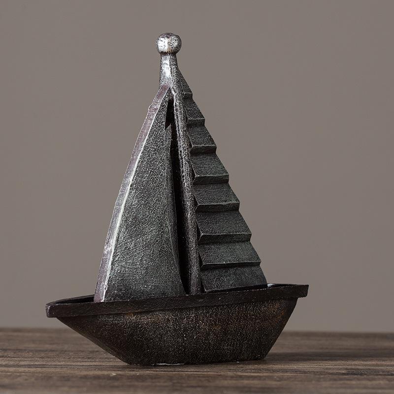 Vintage European-Style Ornaments for Home, Coffee Shop, Restaurant, or Wine Cabinet Decor