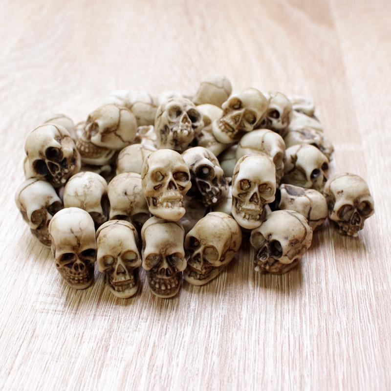 Skull Simulation Medium Set: Creative Flower Pot & Micro Landscape Paving Stone Ornaments.