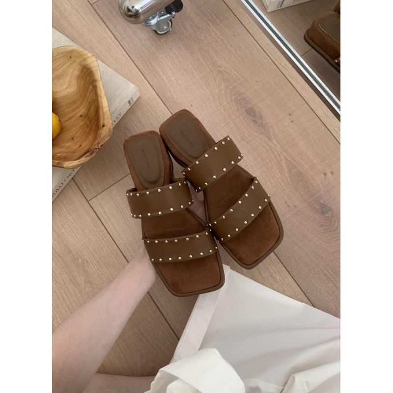 Retro holiday style flat bottom one-word women's shoes new soft bottom casual beach can wear slippers outside