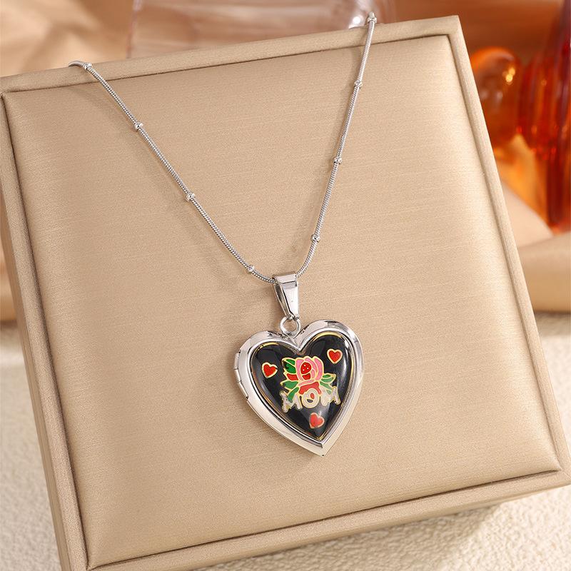 European and American Gold Love Drip Oil Rose Necklace Women Can Open and Close Commemorative Photo Frame Titanium Steel Necklace Light Luxury Niche
