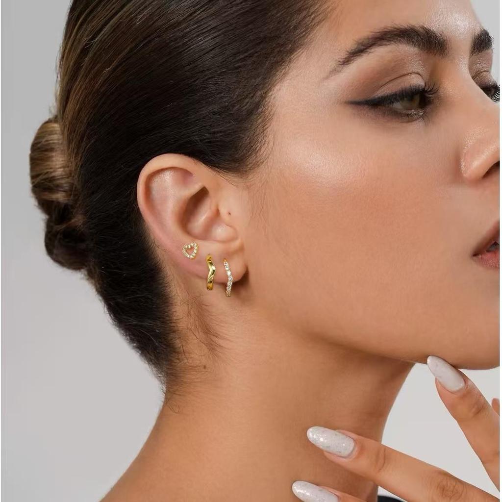 Vergoldete Messing Pfirsichherz Zirkonia Ohrringe - Liebliches und trendiges Design für Frauen