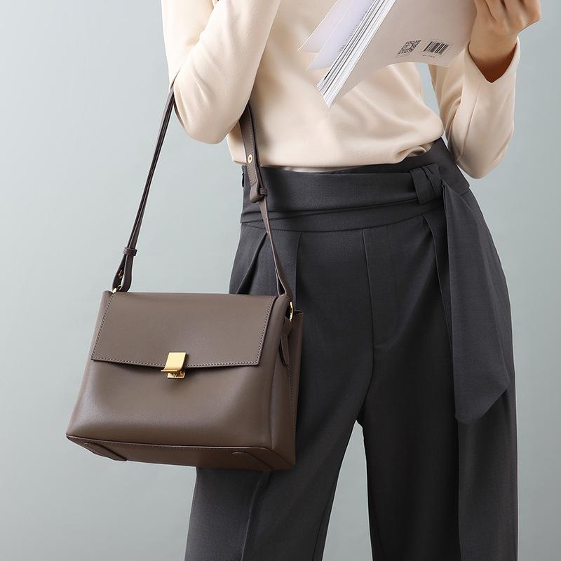 Genuine Leather Crossbody Bag Women's New Trendy High-end Bag Slanted and Fashionable High-end Niche Shoulder Bag
