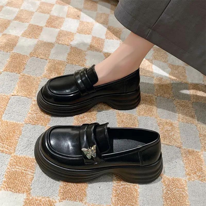 Fashion Round Toe Shoes for Women Platform with Medium Heels Woman Pumps Loafers Luxury Brand Chic Point Discount Slip on Spring Fashion