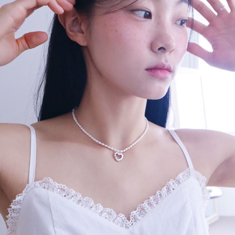

DENERJA HEART CLOUD NECKLACE pearl