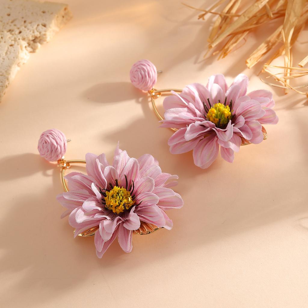 Fashionable Three-dimensional Floral Pendant Earrings, Niche and Exaggerated Earrings, Spring and Summer Dopamine Sweet