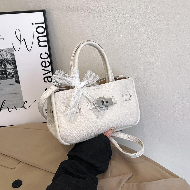 Fashion portable small bag women's new spring and summer popular versatile shoulder bag simple bucket messenger bag