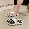 Seaside flip-flops women's 2025 summer new outer wear flat-bottomed cute home slippers pinched feet girl heart cool slippers