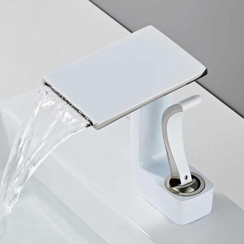 TLXT White Gold Garfield Waterfall Basin Faucet