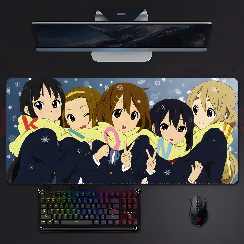 Süßes Musikalisch Anime Mio Akiyama KKOn Mauspads Mousepad Großes Gaming Lockedge Verdickt PC Tisch Schreibtischmatte