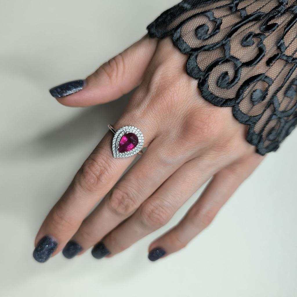 Silver Ring with a Natural Ruby 3.013ct, Item Weight 3.69 G (2182429)
