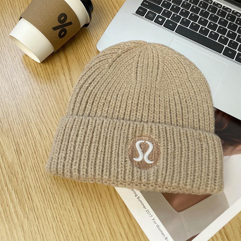 Korean Style All match Knitted Hat Warm Ear Protection Pullover Hat for Women Autumn and Winter Personalized Cold Hat Thickened Plush Hat Small Face