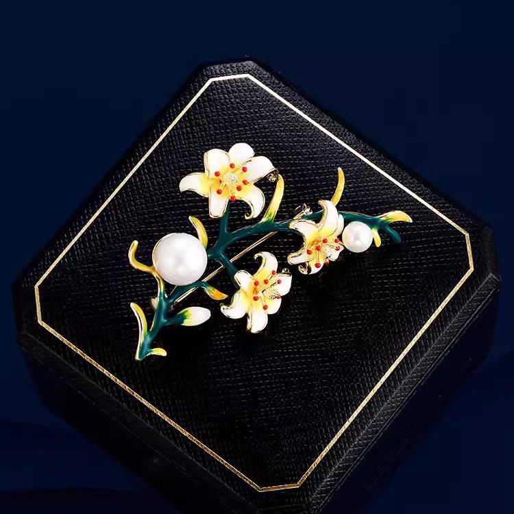 Lily Pearl Enamel Brooch: Elegant Women's Luxury Corsage Pin Accessory