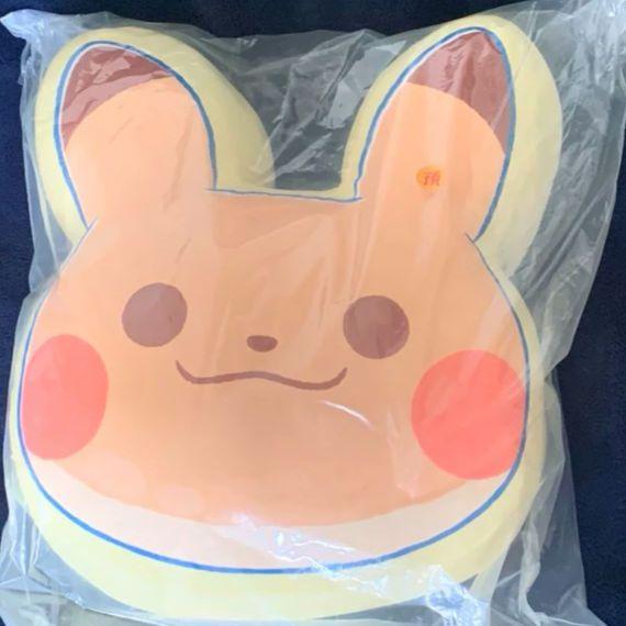 [USED] Taiwan Exclusive FamilyMart Pikachu Giant Soft Cushion Blanket