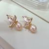 Dancing butterfly gentle charming French sweet beautiful woman natural pink pearl earrings silver needle butterfly love flower stud earrings