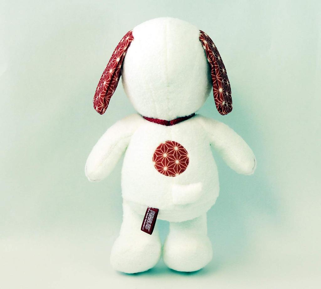 Yoshitoku Snoopy Traditional Pattern Hemp Leaf Plush Toy 182025
