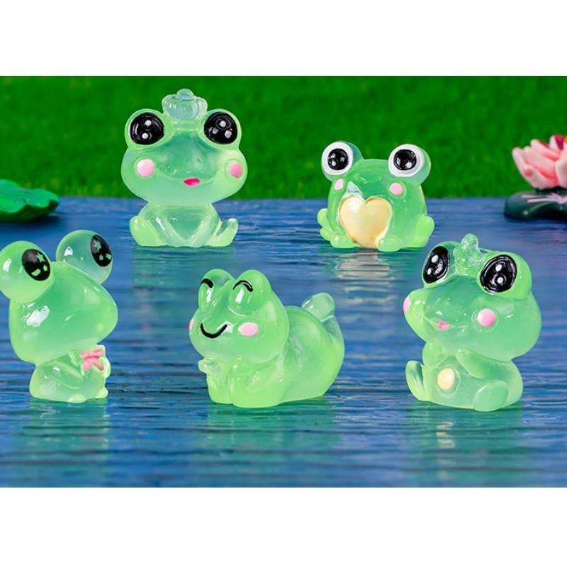 Adorable Glowing Frog Figurines For Car And Desk Resin Craft Decor Accessories