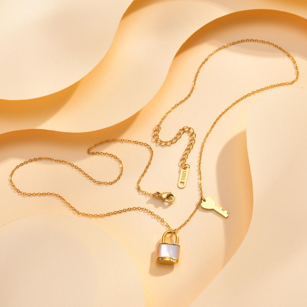 Stainless Steel Necklace Flat Cross Chain Shell Lock Key Personality Design, Women Unique Accessories for Birthday Party