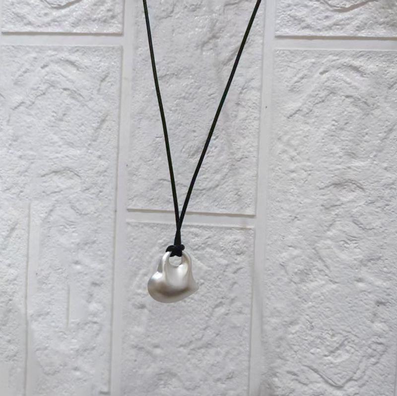 Korean Geometric Pendant Necklace: Luxury Long Trendy Women's Sweater Chain