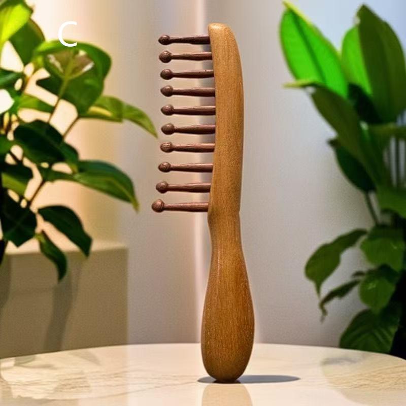Holzkamm mit langem Griff und breiten Zinken zum Locken und Wellenstylen der Haare, professionelles Salonwerkzeug für schwarzes Haar und Perücken