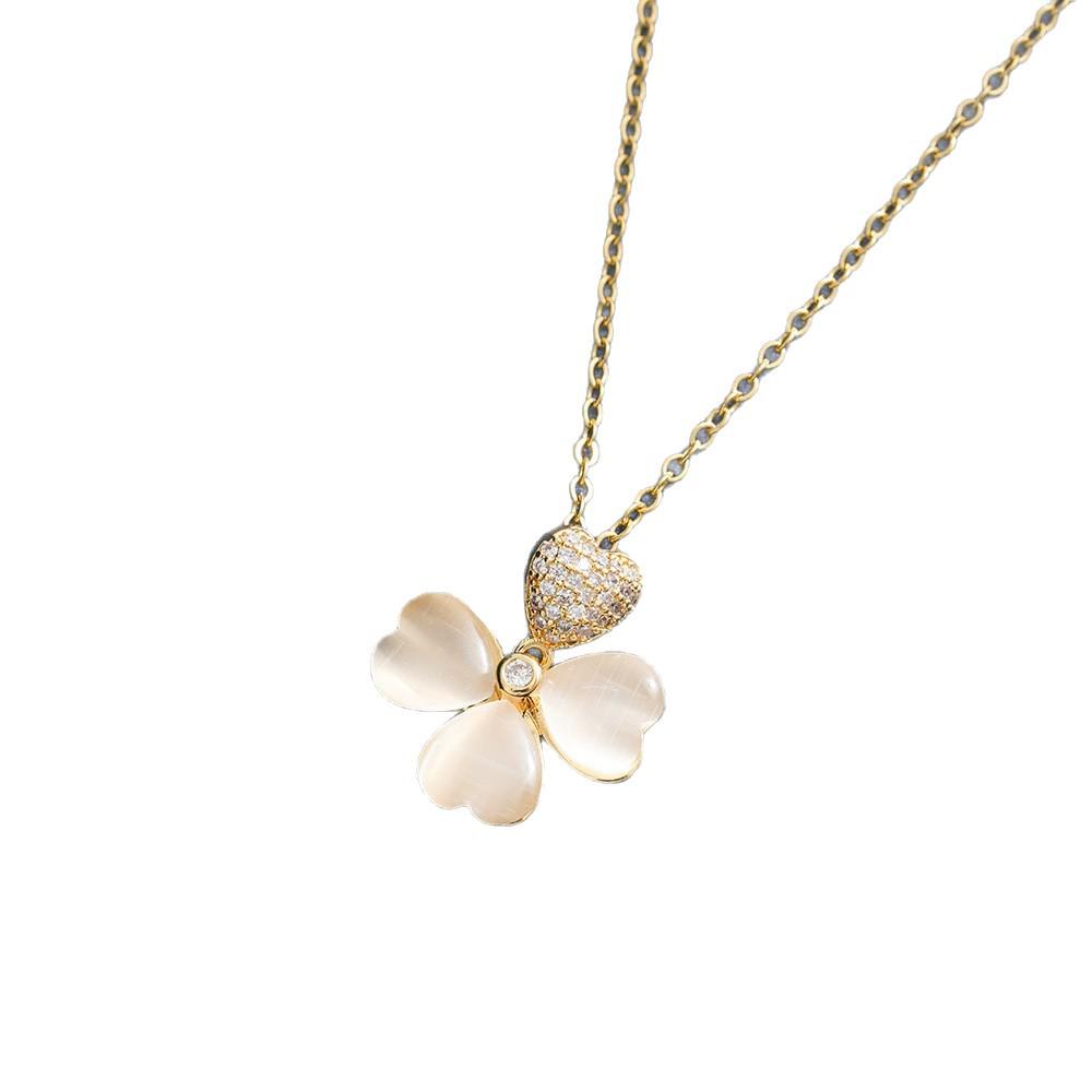 Elegant Zirconia Four-Leaf Clover Necklace with Heart Pendant for Women