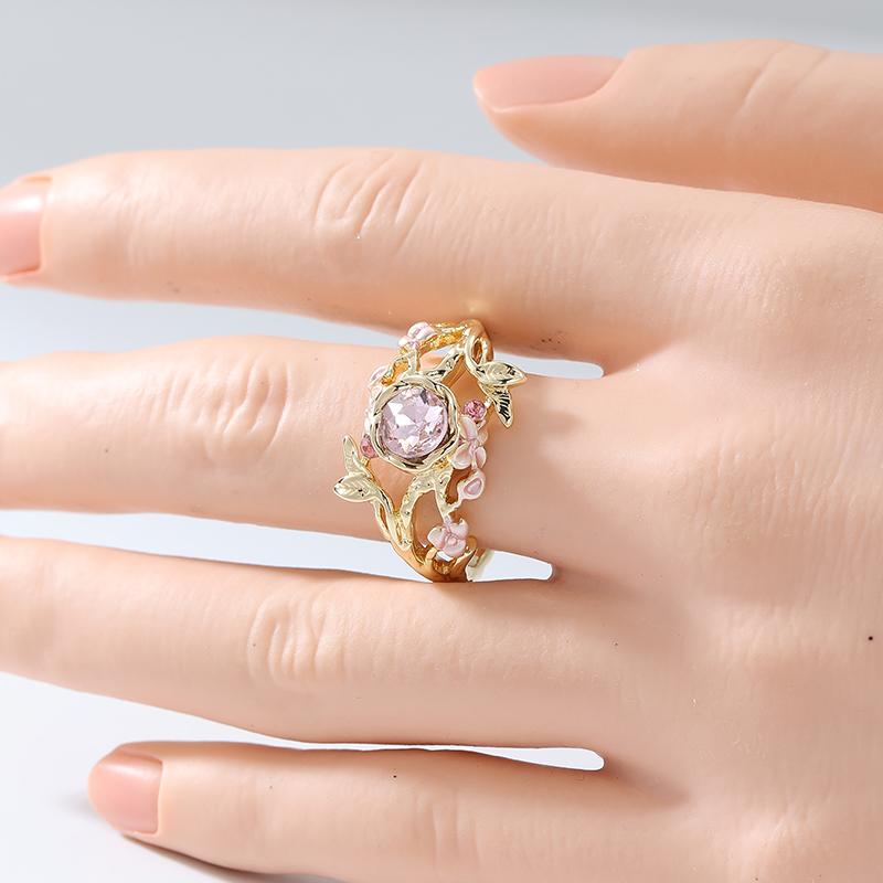 Classic Inlaid Pink CZ Flower Women's Ring Trendy Gold Color Hand Carving Daily Wear Party Jewelry Anniversary Gift