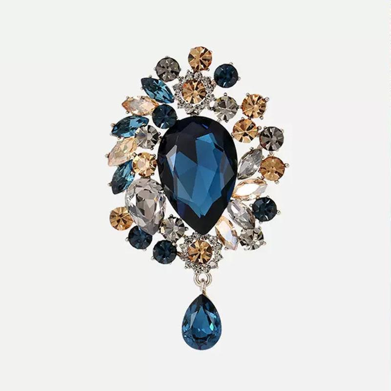 Mode Brosche Weibliche Vielseitig Gericht Vintage Kristall Brosche Mode Persönlichkeit Blume Pin Zubehör Flut