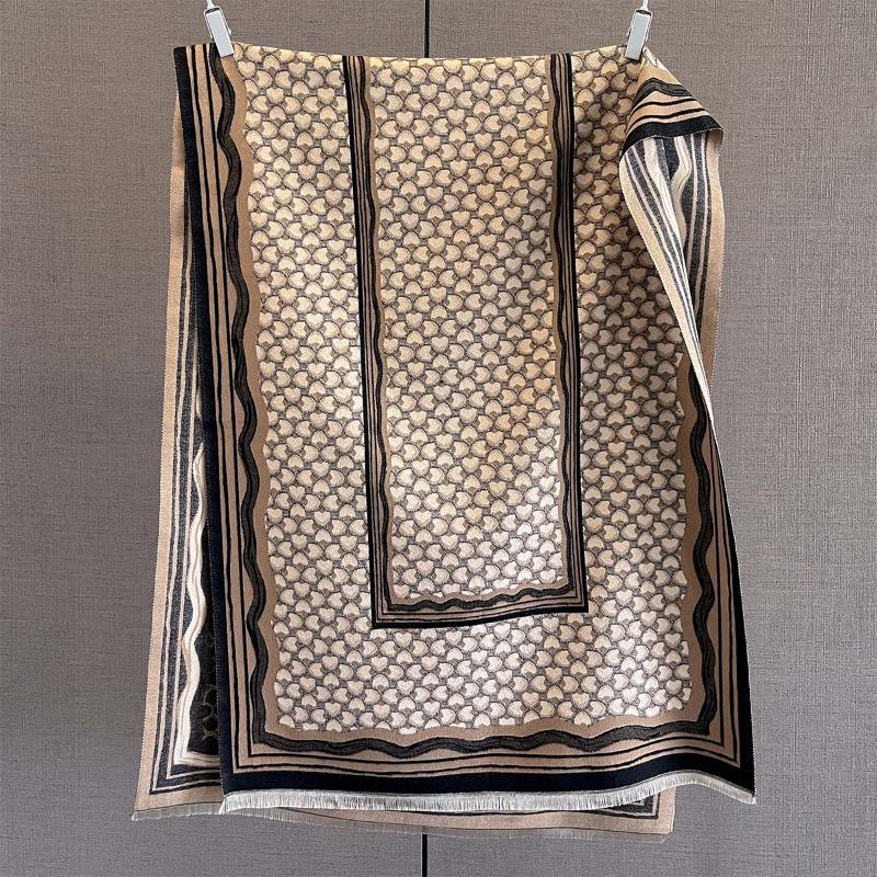 Autumn new women's fashion scarf retro splicing contrasting color cashew nut flower jacquard scarf to keep warm and cold