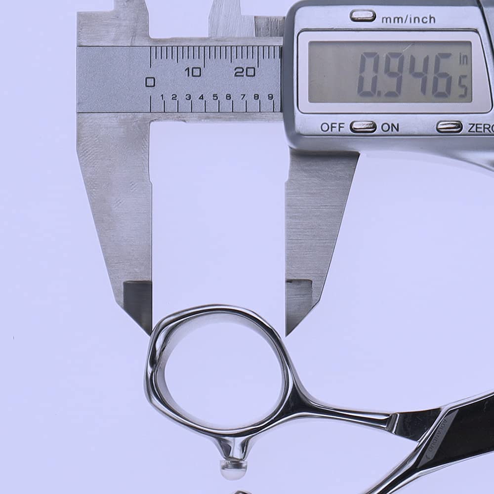 AOLANDUO professionelle Haarschneideschere sind 6 Zoll und haben sehr scharfe 440C Stahl Haarschneideschere sind haben glatte Bewegungen und fein kommen