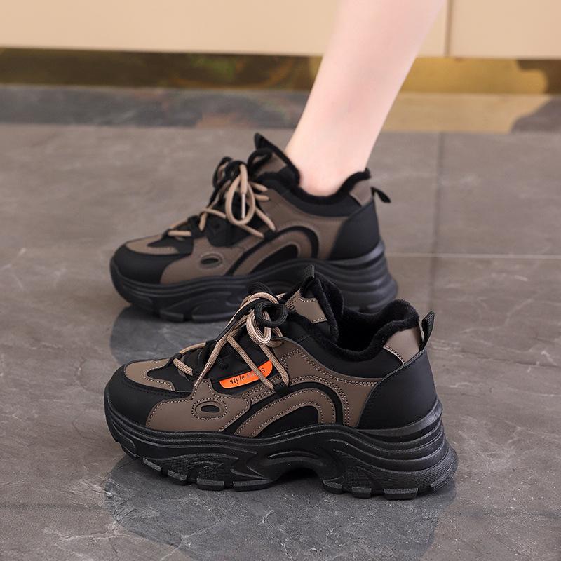 

Новые женские туфли зимние бархатные утолщенные хлопковые туфли с мягкой подошвой кроссовки для папы студенческие туфли 35 чёрный