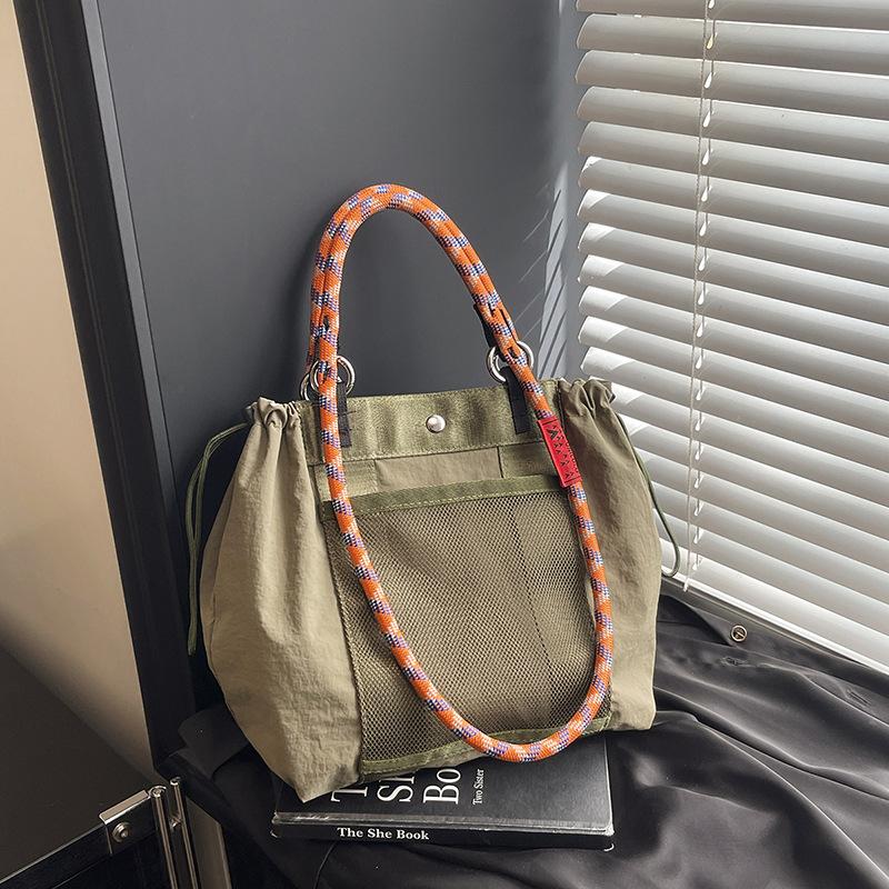 2025 Autumn and Winter New Large-capacity Shoulder Bag Fashionable Personality Solid Color Messenger Bag Attendance Portable Bag