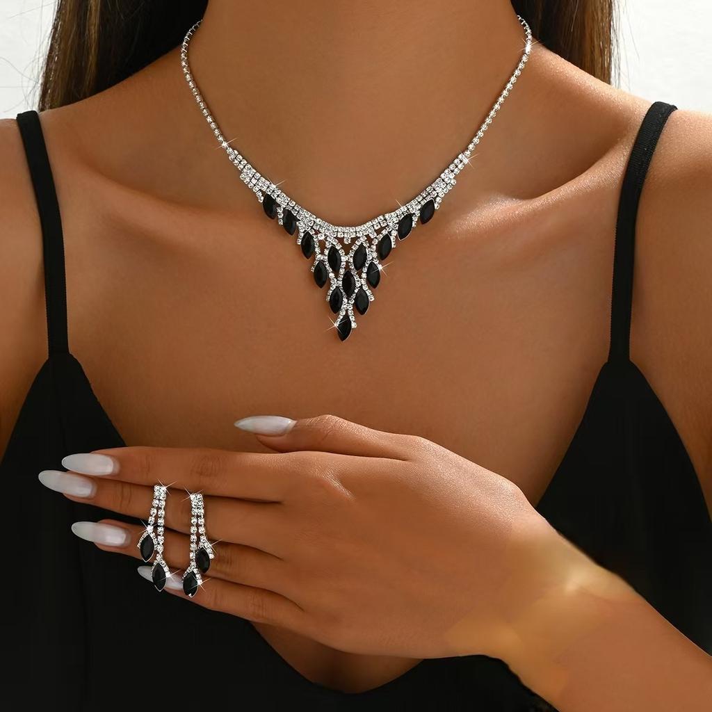 Ensemble Mariage Cristal Diamant Complet Collier Boucles d'Oreilles Bracelet Exquis Haut de Gamme Accessoires Collier de Robe