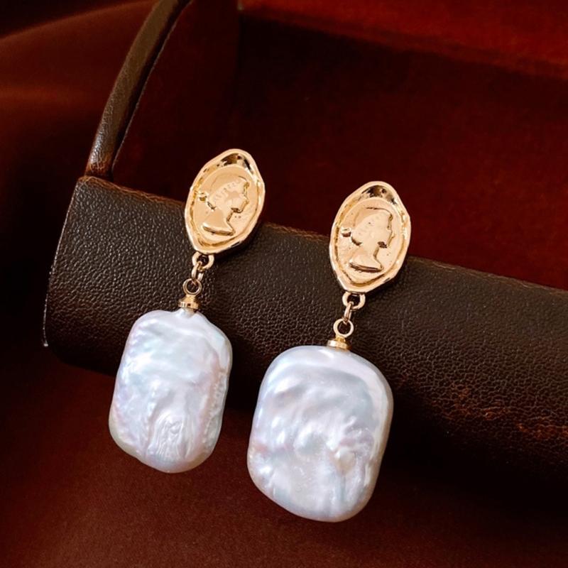 Elegant Freshwater Pearls Earrings for Women Craft In Sturdy Copper Materials Comfortable Designs for Any Occasion