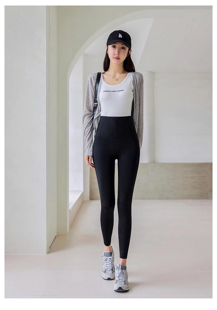 Women's Zipper Abdomen Control Shark Skin Pants: Plus Velvet, Thick Warm Button-Up Yoga Base Layer for Autumn/Winter.