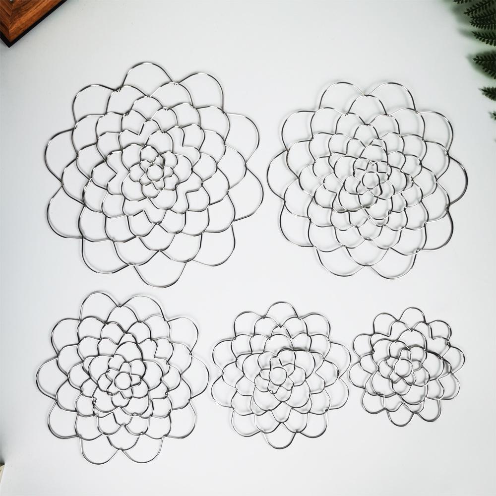 Foldable Metal Laser-Cut Floral Arrangement Grid – Trending Flower Arranging Aid