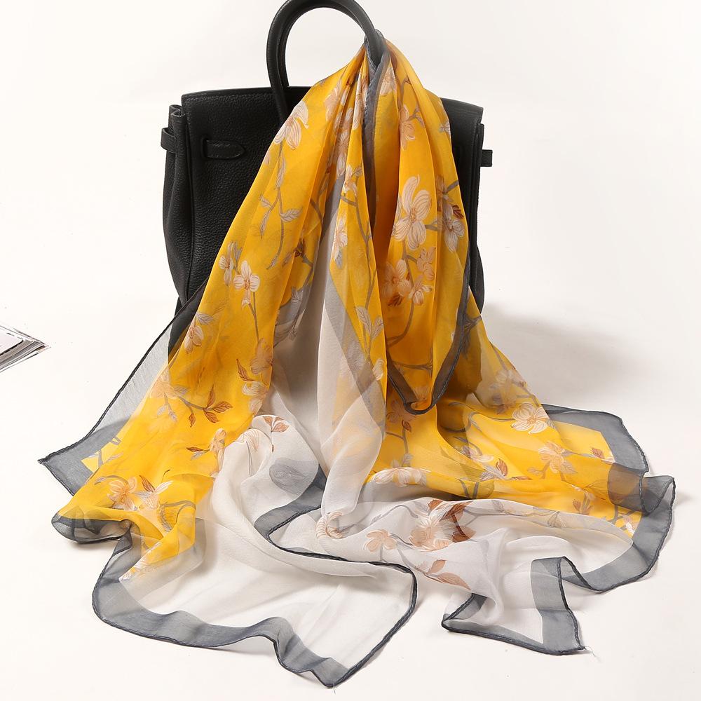 Spring and Autumn Women's Pastoral Scarf Thin Qiao Qi Silk Scarf Versatile Lady Water Two-color Silk Scarf