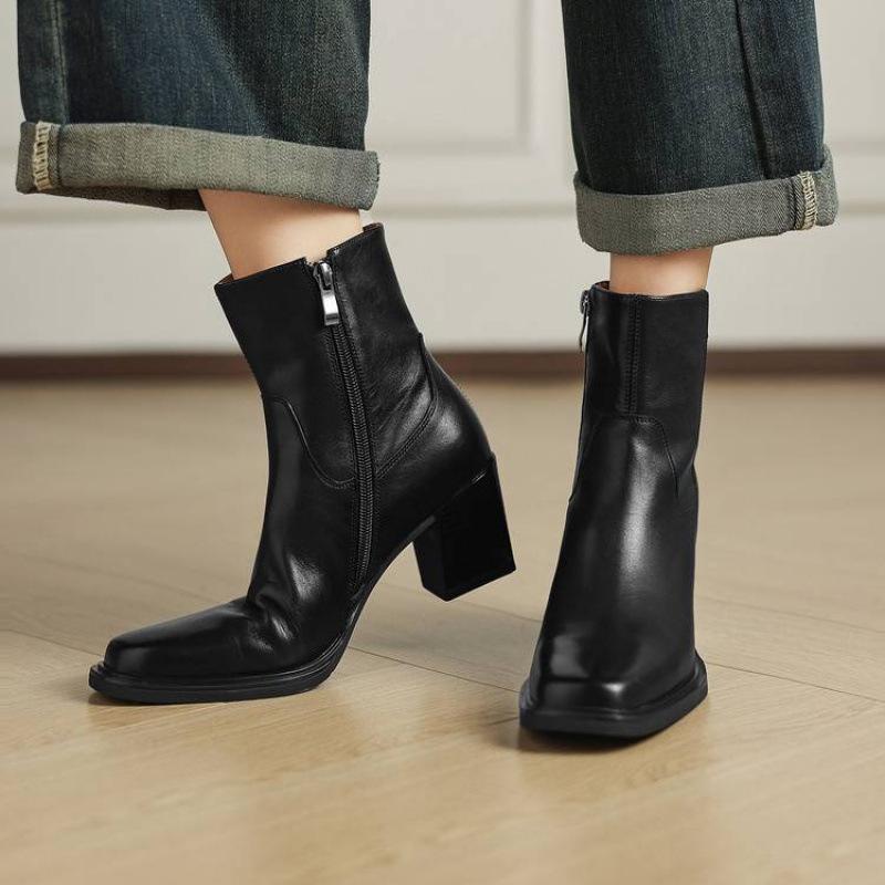 Autumn and Winter Women's Leather Boots Rubber Soft Sole Large Size Women's Boots Middle Heel Square Head Versatile Side Zipper Cowhide Low Boots