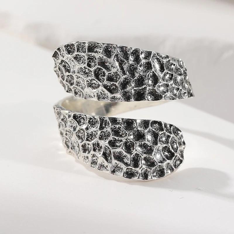 Creative Simple Vintage Opening Adjustable Ring Irregular Hammered Metal CopperColor Ring Banquet Party Accessories Ring