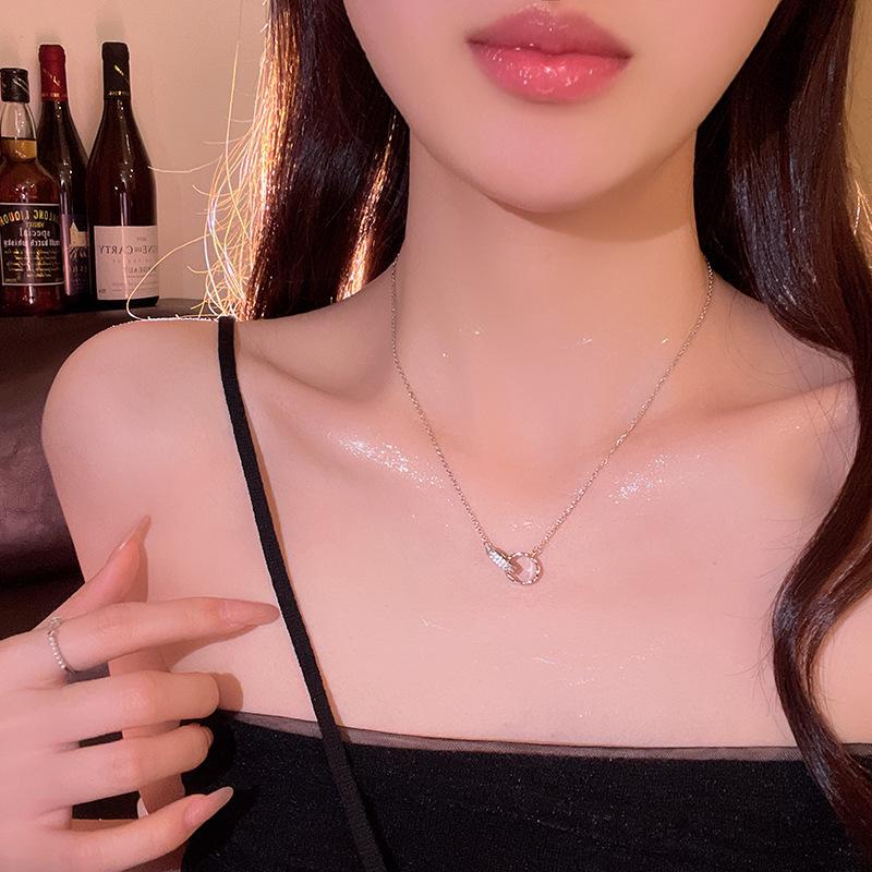 Korean Pearl Necklace for Women - Elegant Titanium Steel Clavicle Chain with Love Design