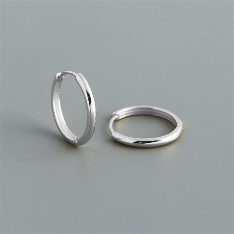 WANTME Pendientes de Aro Huggies Minimalistas Mate Góticos Unisex de Plata 925 para Mujeres Hombres Joyería de Hebilla para Oreja Piercing