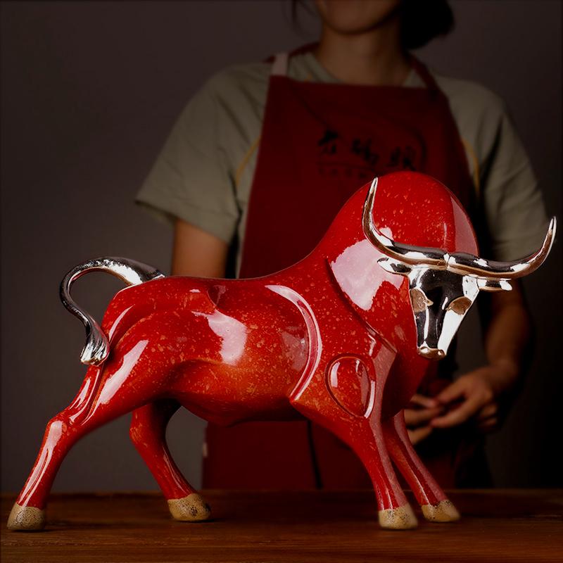 Resin Simulation Animal Statue Modern Figurines Red and Black Bull Sculpture Living Room Bookcase Crafts Accessories Home Decor