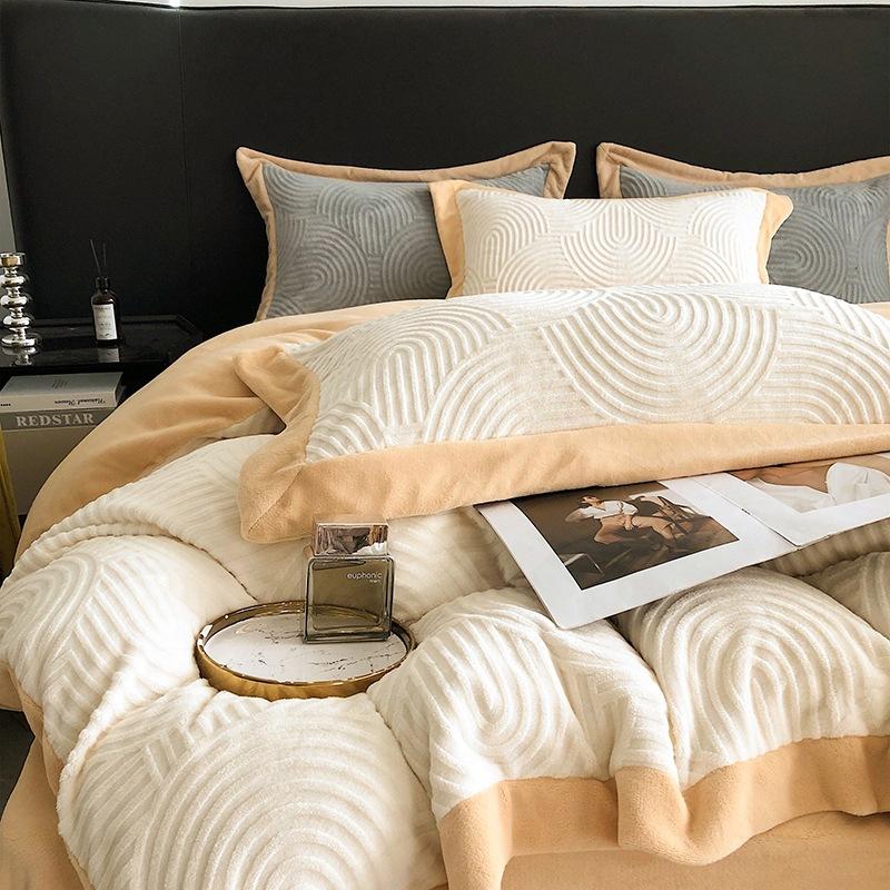 Maternal and Infant Class A Milk Fleece Bed Set of Four Pieces for Autumn and Winter Warm and Thick Coral Fleece Sleeping Naked with Fleece