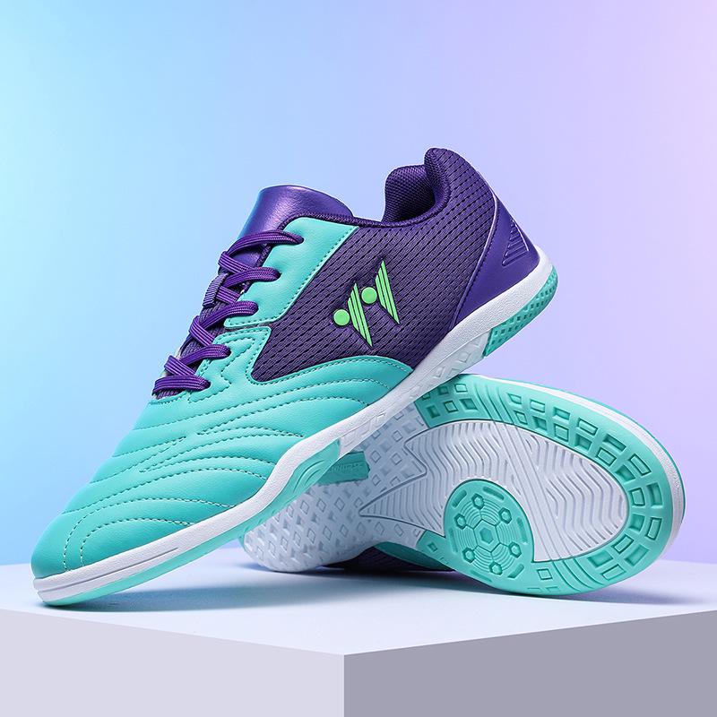 

Unisex Versatile Lightweight Football Shoes with Strong Grip & Flexible Textured Design Size 39