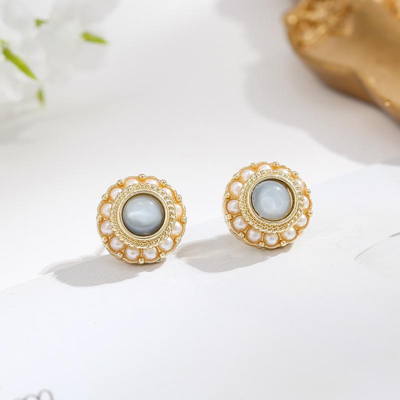 

Trendy Retro French Morandi Blue Gemstone Stud Earrings with S925 Silver Needles