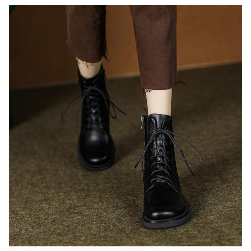 Autumn and winter Korean version of women's knight boots thick-soled non-slip large-size leather boots side zipper low-heeled new square-heeled me