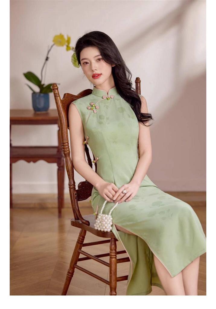 Chinese Retro Green Sleeveless Qipao - Elegant Spring/Summer Dress