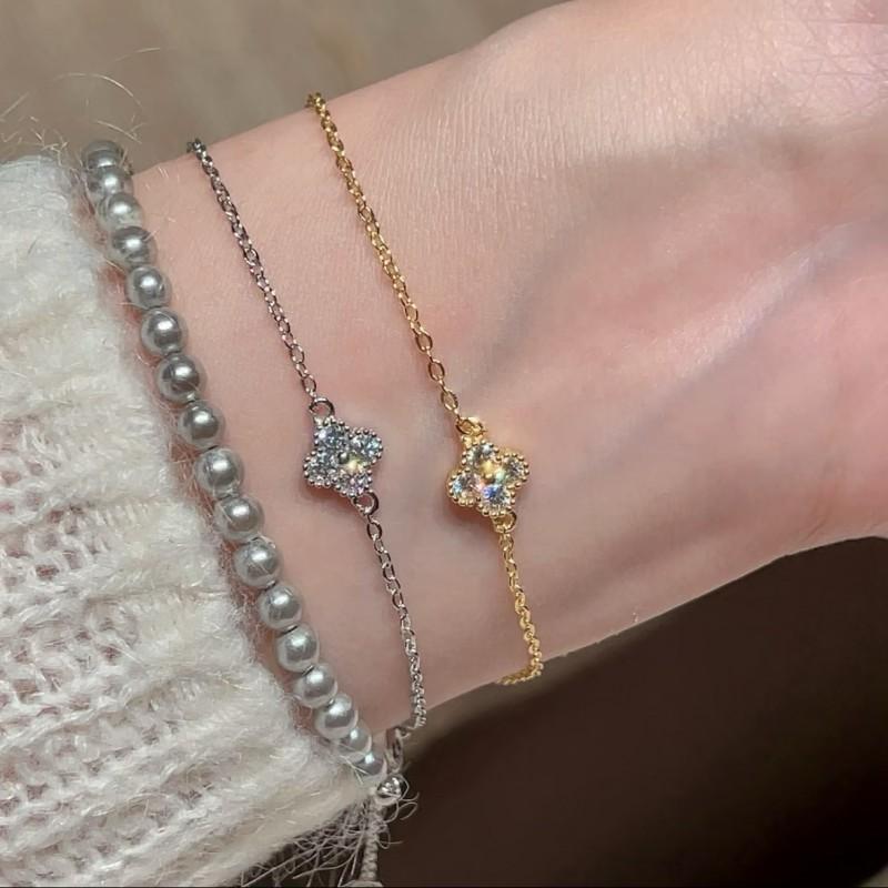 Elegant Blue Zircon Clover Bracelet Women Lightweight Luxury Stackable Floral Jewelry Copper Plated 2025