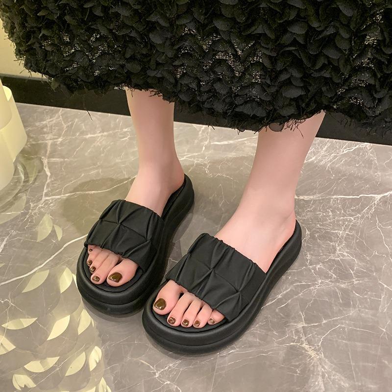 Thick-soled Cool Slippers Women's New Summer Wear One-word Beach Slippers Enlarged and Widened Sandals