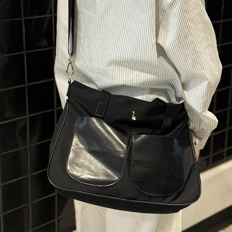 Geantă Messenger pentru femei în stil Campus: Geantă de mână și geantă de umăr ocazională, de mare capacitate, pentru studenți, cu buzunare atmosferice