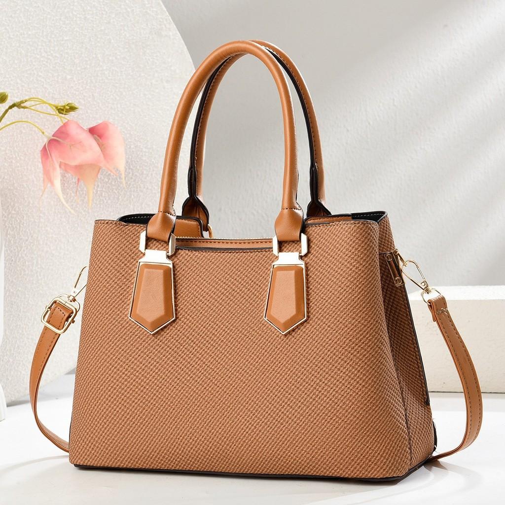 Water Bucket Bag For Women With Pu Material And Zipper Closure For Daily Use